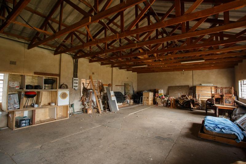 5 Bedroom Property for Sale in Mossel Bay Central Western Cape